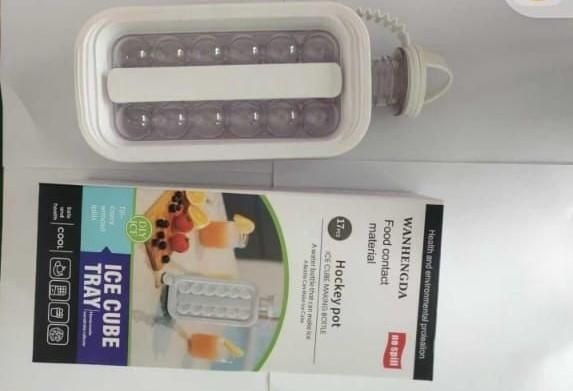 Transparent Ice Ball Maker Bottle