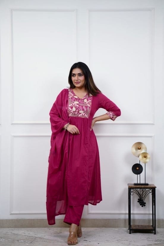 Women's Embroidered Natra Cut Cotton Kurta Set