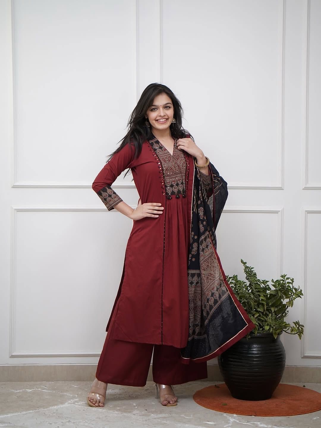 Women's Mirror Work Flared Anarkali Kurta Set
