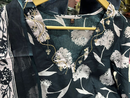 Women's Dark Green Floral Kurta Set with Aari Work