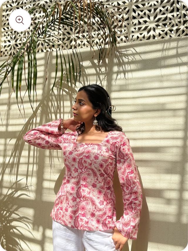 Women's Printed Straight Sleeveless Square Neck Flared Short Kurti for Women & Girls