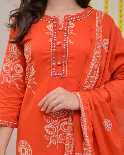 Women's Discharge Print Cotton Kurta Set with Mulmul Dupatta