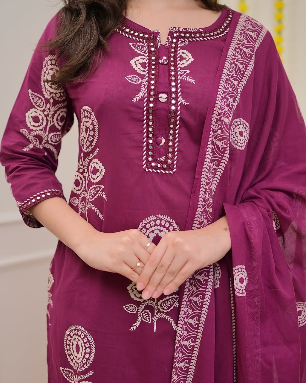 Women's Discharge Print Cotton Kurta Set with Mulmul Dupatta
