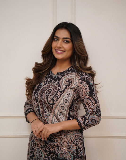 Women's Designer Paisley Print Cotton Kurti Pant Set