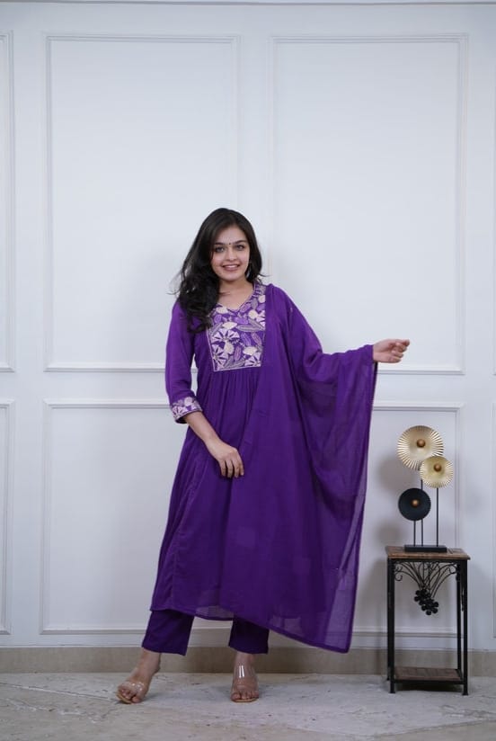 Women's Embroidered Natra Cut Cotton Kurta Set