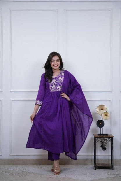 Women's Embroidered Natra Cut Cotton Kurta Set