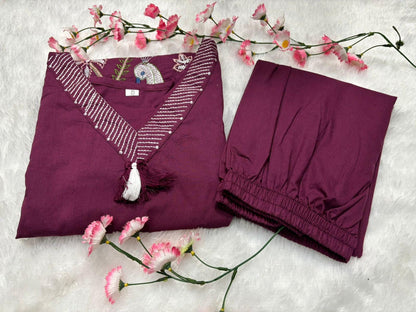 Women's Cotton Kurti Set with Exquisite Peacock Embroidery